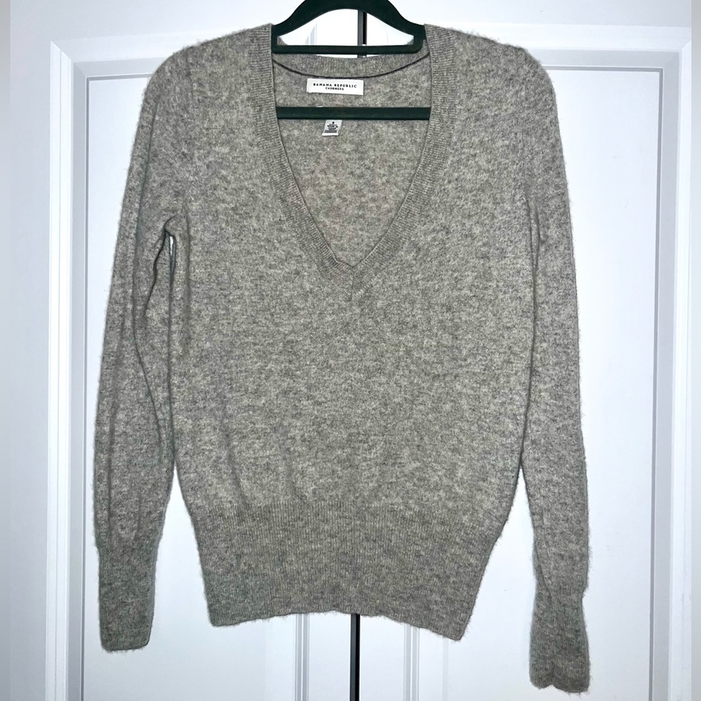 Banana Republic 100% Cashmere Sweater | Grey, Gray | V Neck Sweater